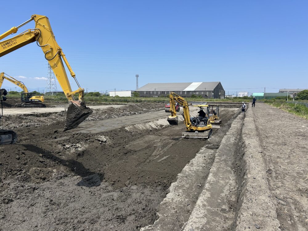 サムネイル：三池港 築堤工事